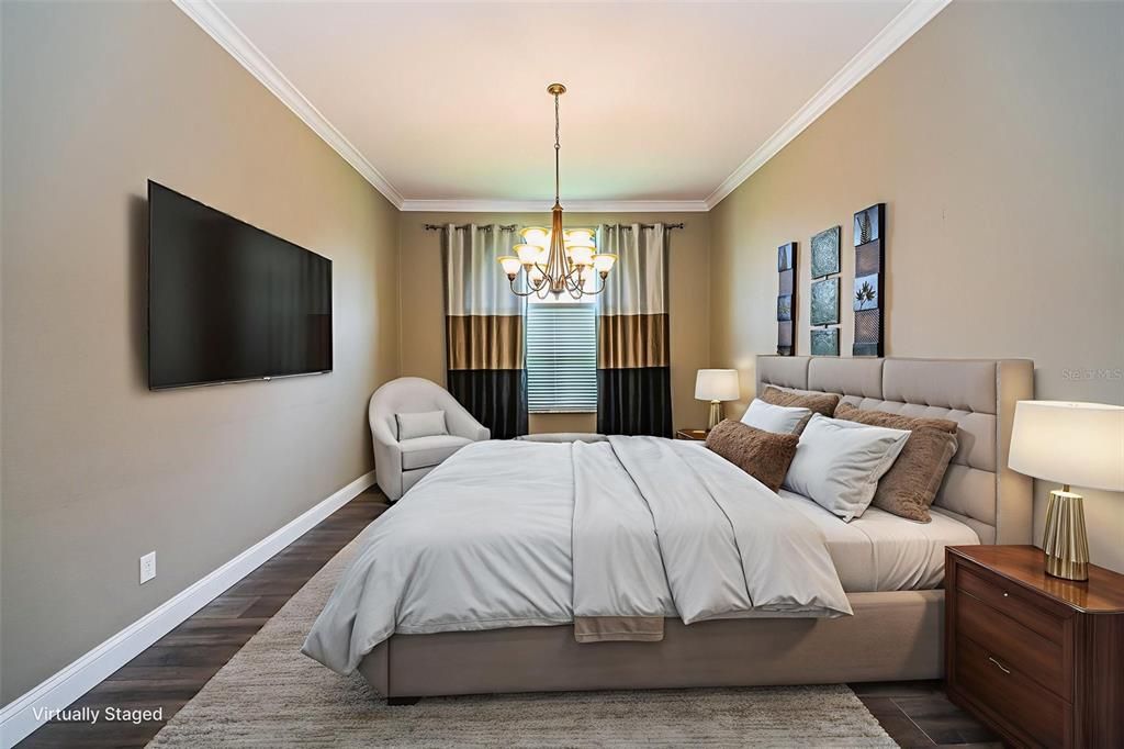 Activo con contrato: $799,900 (3 camas, 3 baños, 3164 Pies cuadrados)