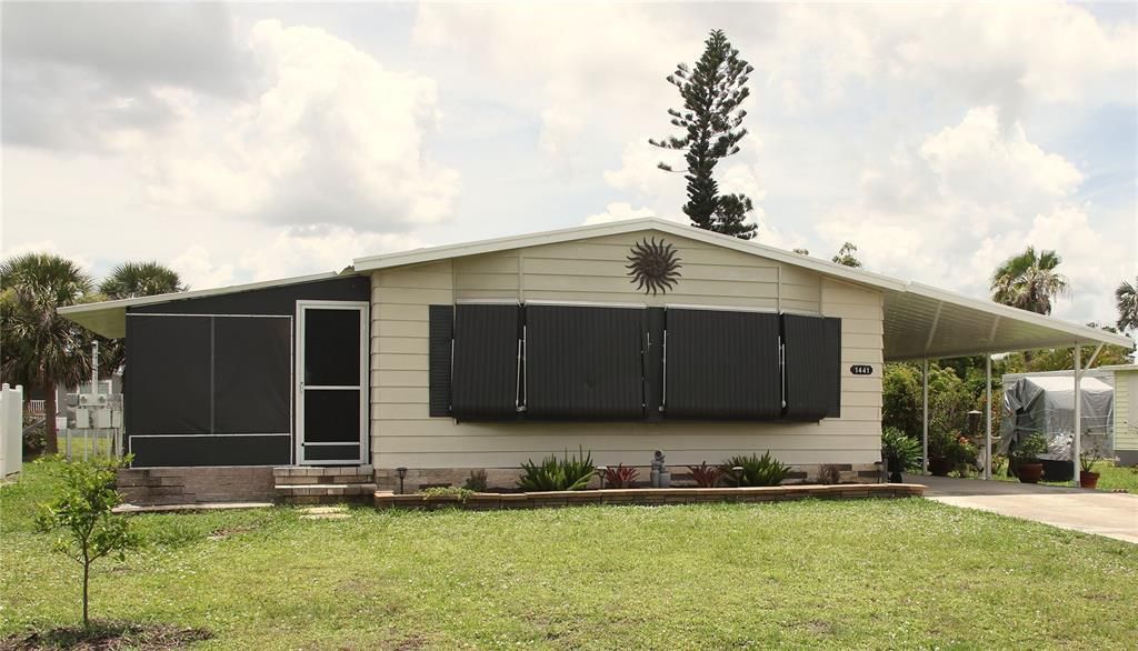 待售: $174,900 (2 贝兹, 2 浴室, 828 平方英尺)