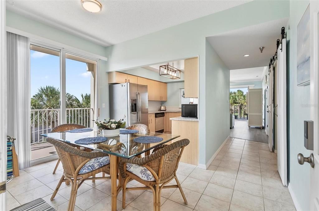 For Rent: $3,200 (2 beds, 2 baths, 1127 Square Feet)