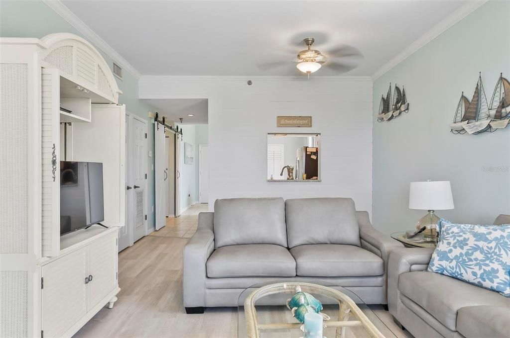 For Rent: $3,200 (2 beds, 2 baths, 1127 Square Feet)