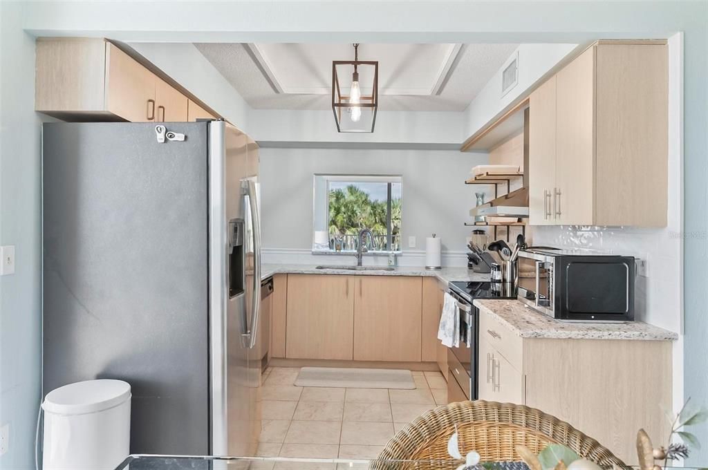 For Rent: $3,200 (2 beds, 2 baths, 1127 Square Feet)