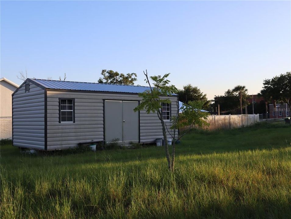 合同活跃: $265,000 (3 贝兹, 2 浴室, 1144 平方英尺)