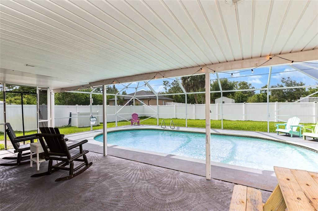 Под контрактом: $274,000 (3 спален, 2 ванн, 1286 Квадратных фут)