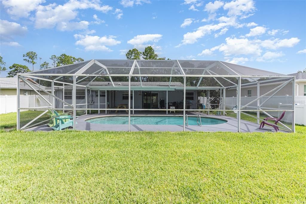 Под контрактом: $274,000 (3 спален, 2 ванн, 1286 Квадратных фут)