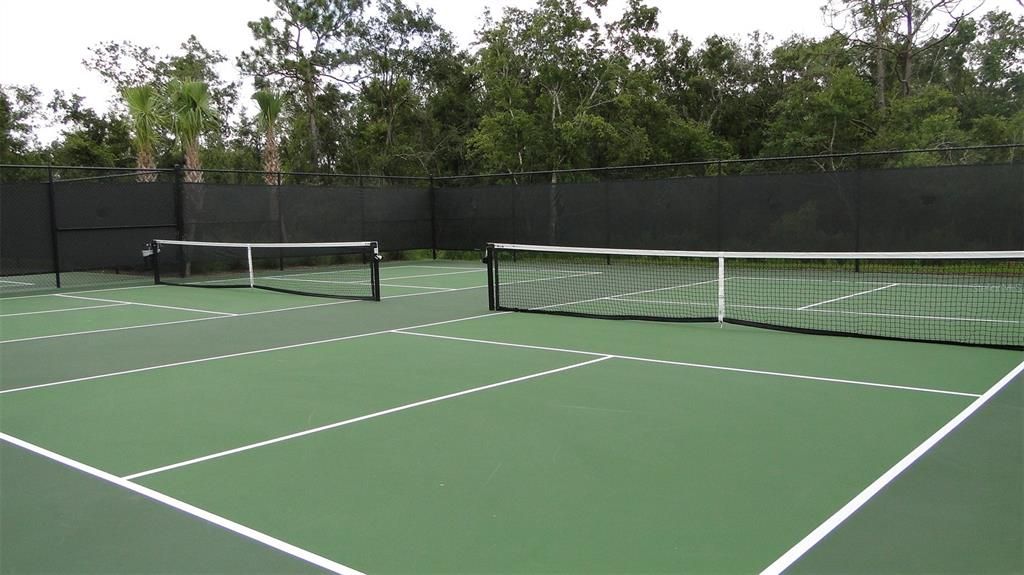 For Rent: $10,000 (3 beds, 2 baths, 2006 Square Feet)