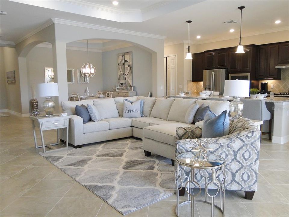 For Rent: $10,000 (3 beds, 2 baths, 2006 Square Feet)