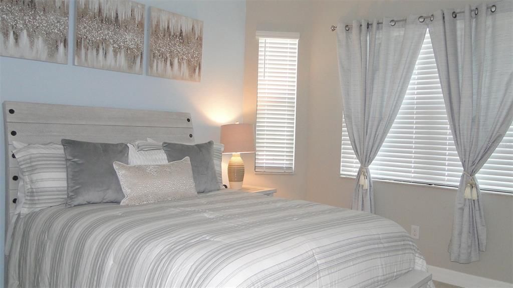 For Rent: $10,000 (3 beds, 2 baths, 2006 Square Feet)