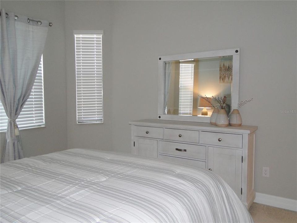 For Rent: $10,000 (3 beds, 2 baths, 2006 Square Feet)