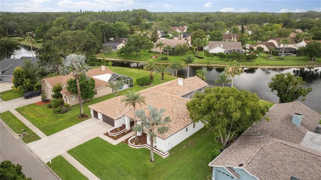 Activo con contrato: $949,000 (5 camas, 3 baños, 3662 Pies cuadrados)