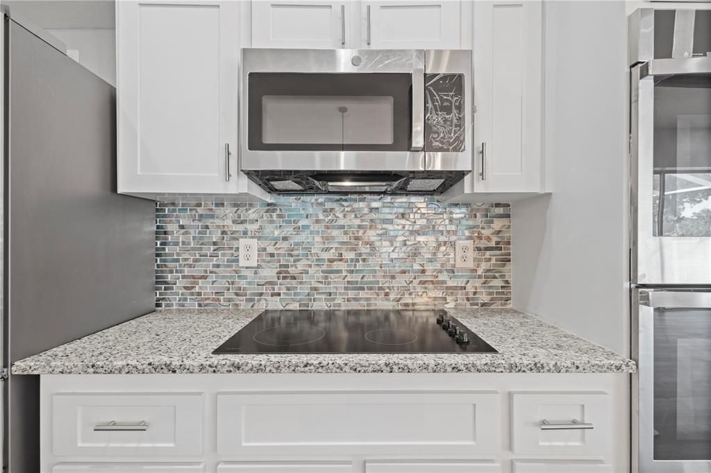 Activo con contrato: $949,000 (5 camas, 3 baños, 3662 Pies cuadrados)