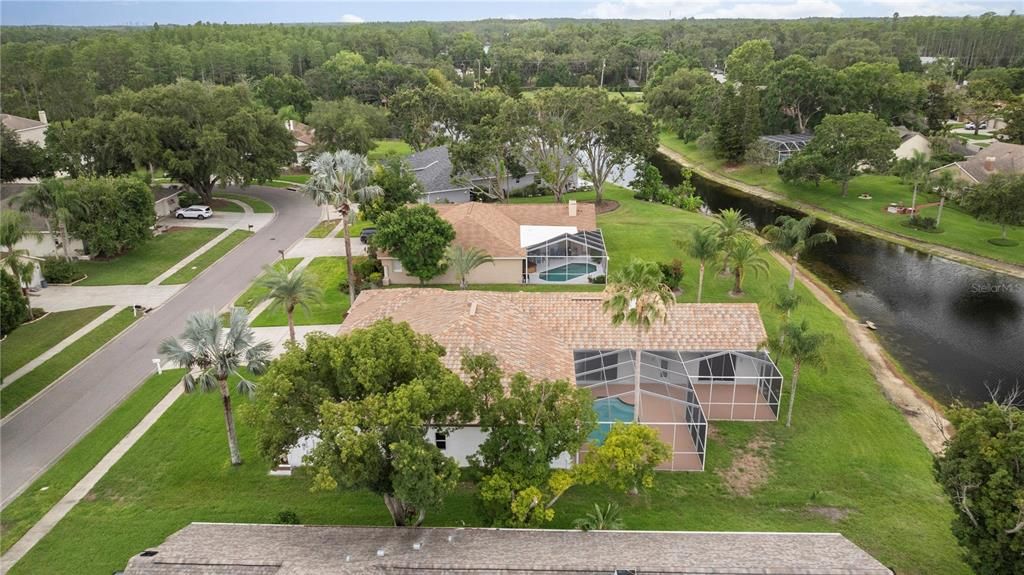 Activo con contrato: $949,000 (5 camas, 3 baños, 3662 Pies cuadrados)