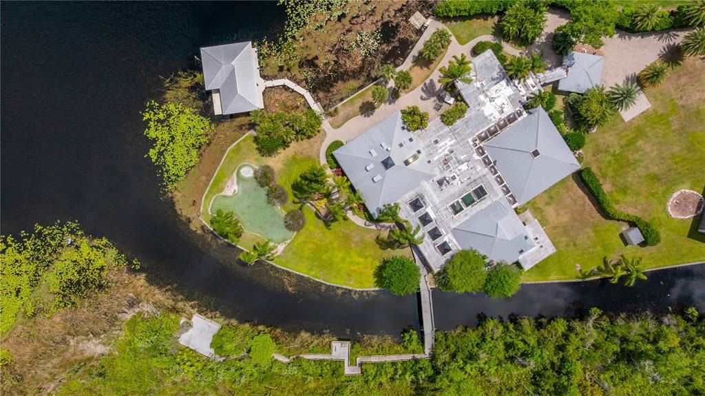 合同活跃: $3,500,000 (5 贝兹, 3 浴室, 6446 平方英尺)