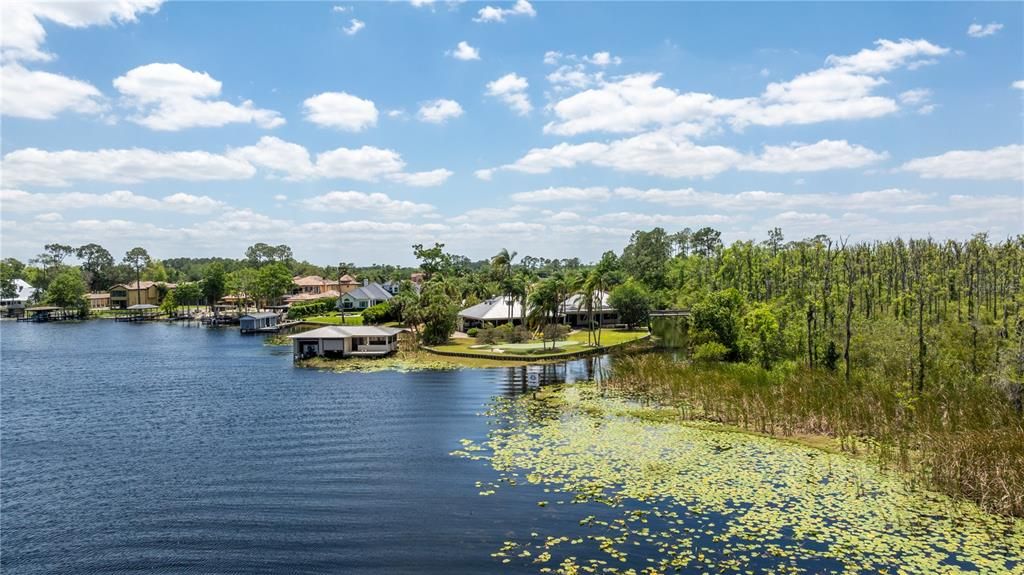 合同活跃: $3,500,000 (5 贝兹, 3 浴室, 6446 平方英尺)