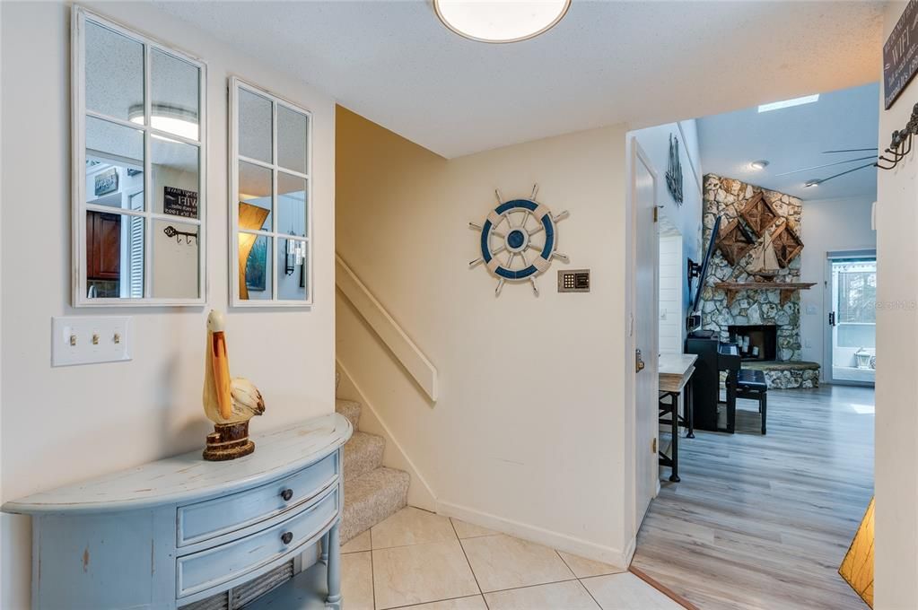 For Sale: $255,000 (3 beds, 2 baths, 1376 Square Feet)