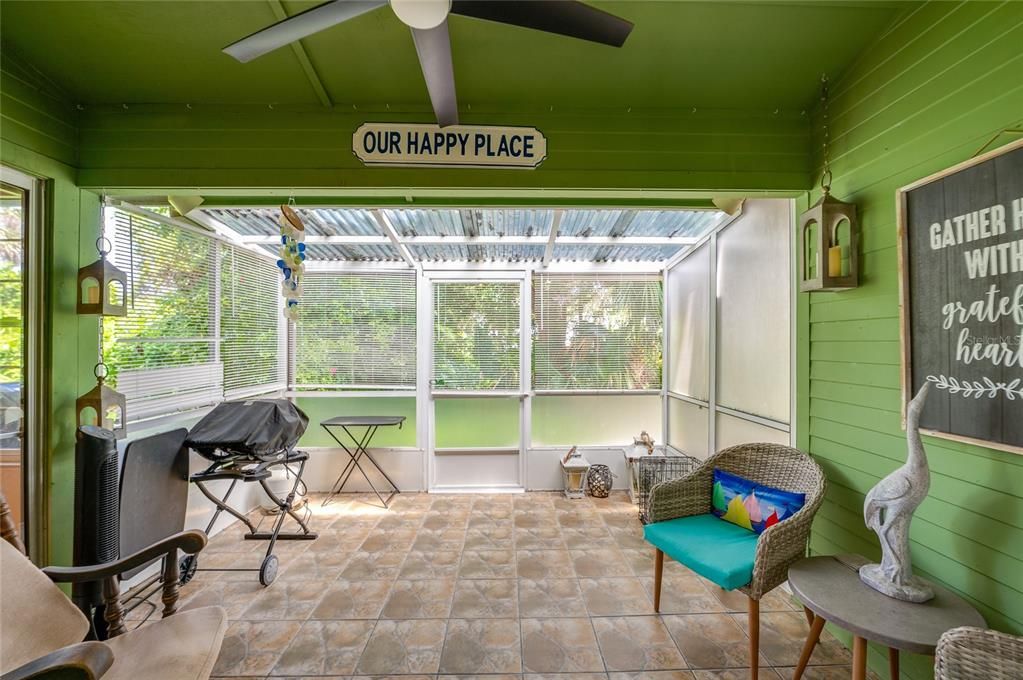 For Sale: $255,000 (3 beds, 2 baths, 1376 Square Feet)