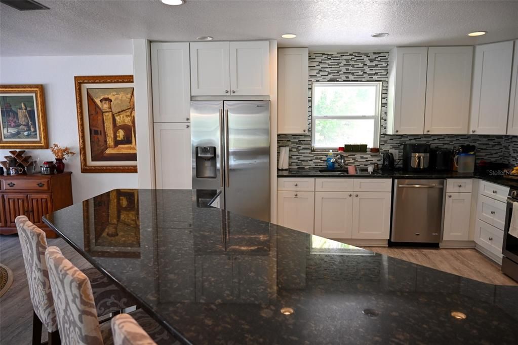 En Venta: $1,549,000 (3 camas, 2 baños, 2976 Pies cuadrados)