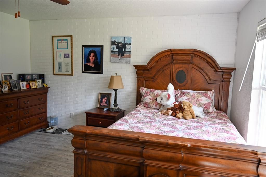 En Venta: $1,549,000 (3 camas, 2 baños, 2976 Pies cuadrados)