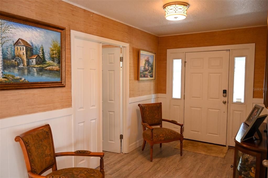 En Venta: $1,549,000 (3 camas, 2 baños, 2976 Pies cuadrados)