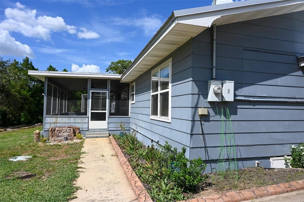 En Venta: $1,549,000 (3 camas, 2 baños, 2976 Pies cuadrados)