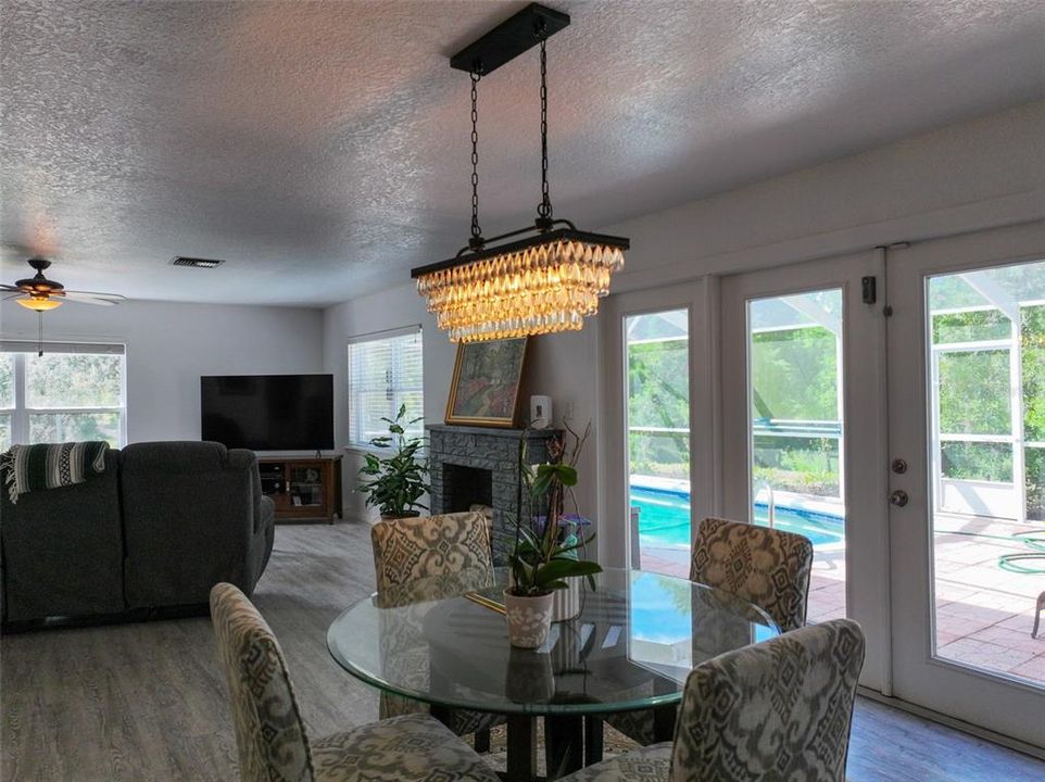 En Venta: $1,549,000 (3 camas, 2 baños, 2976 Pies cuadrados)