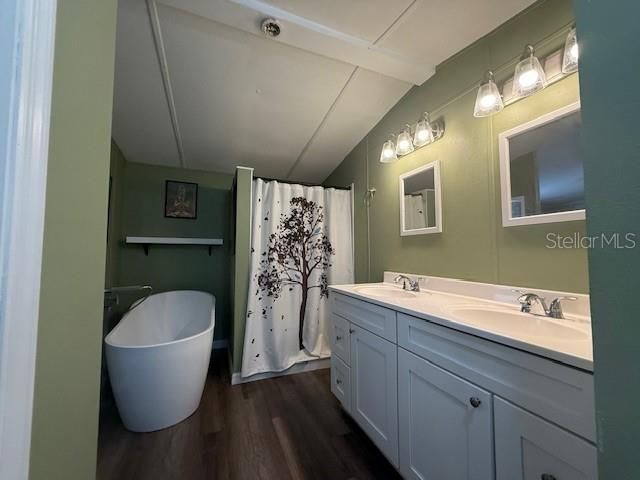 待售: $209,996 (3 贝兹, 3 浴室, 1044 平方英尺)