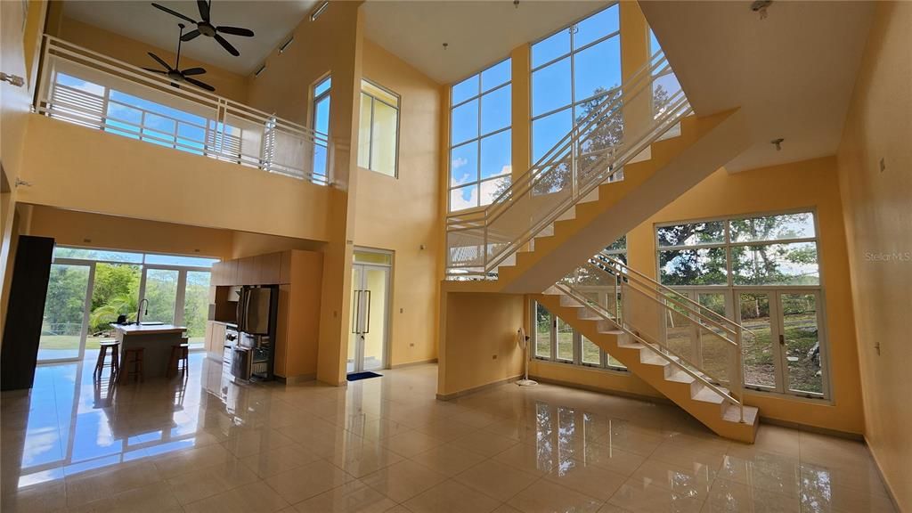 Недавно продано: $675,000 (4 спален, 3 ванн, 3233 Квадратных фут)