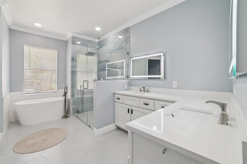 Active With Contract: $519,000 (5 beds, 4 baths, 3032 Square Feet)