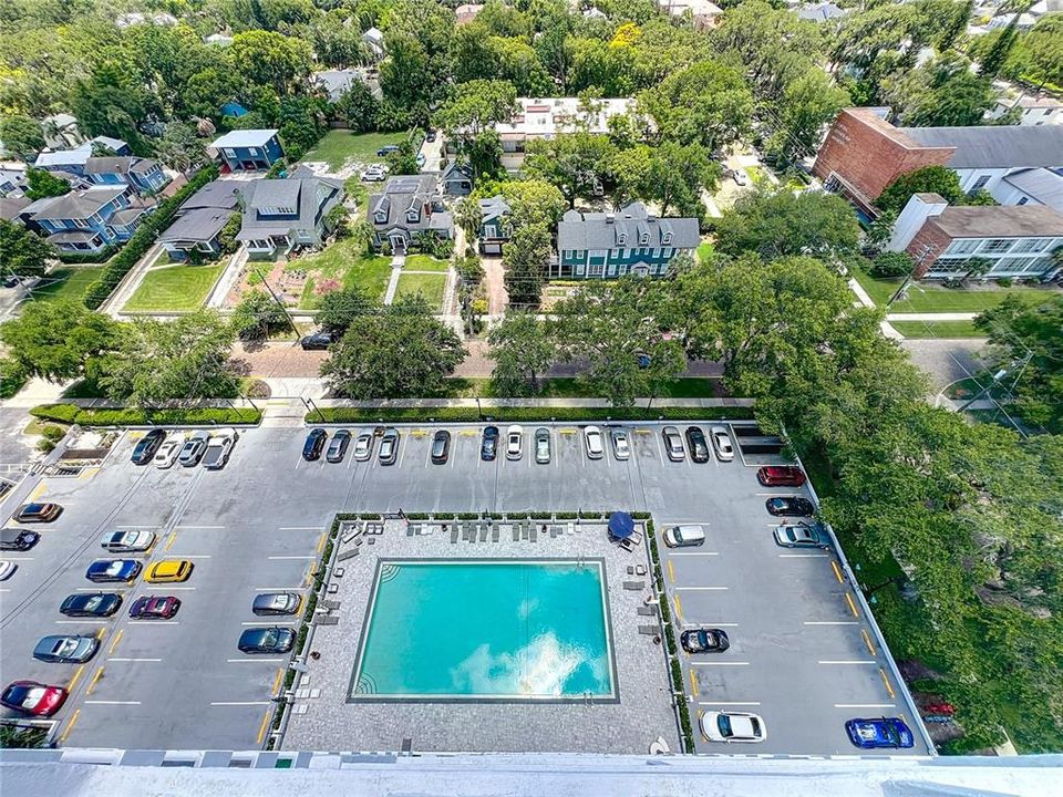 For Sale: $219,999 (1 beds, 1 baths, 799 Square Feet)