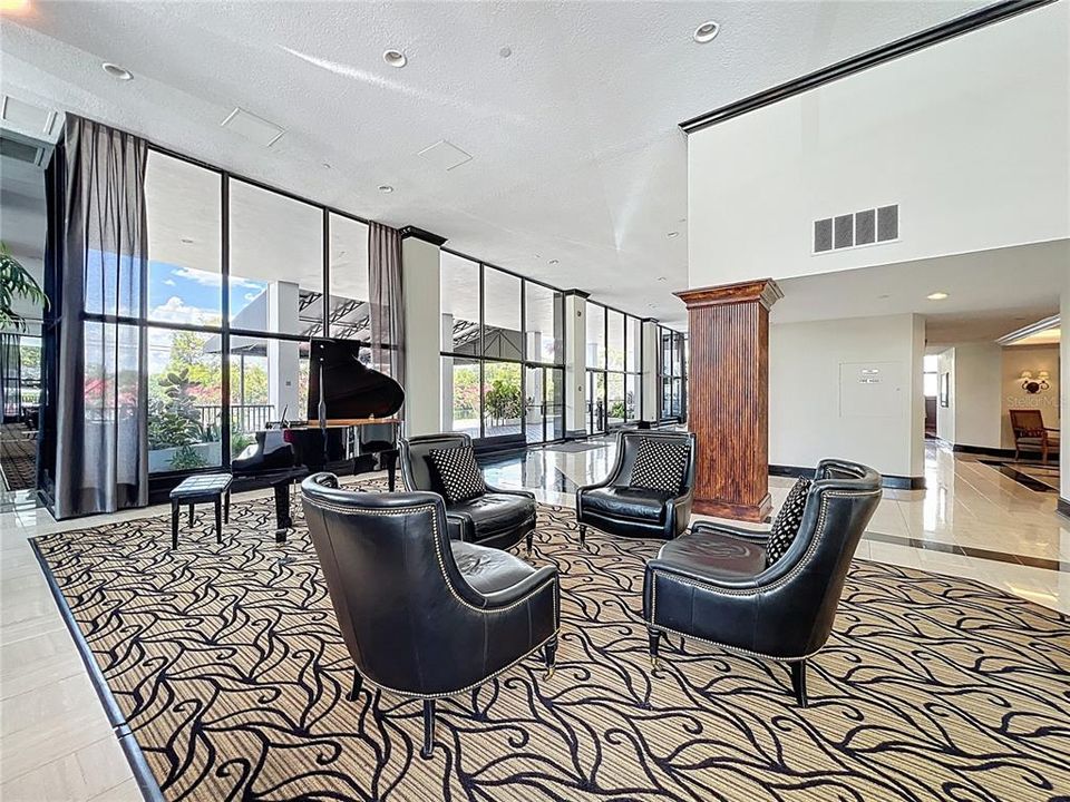 For Sale: $219,999 (1 beds, 1 baths, 799 Square Feet)