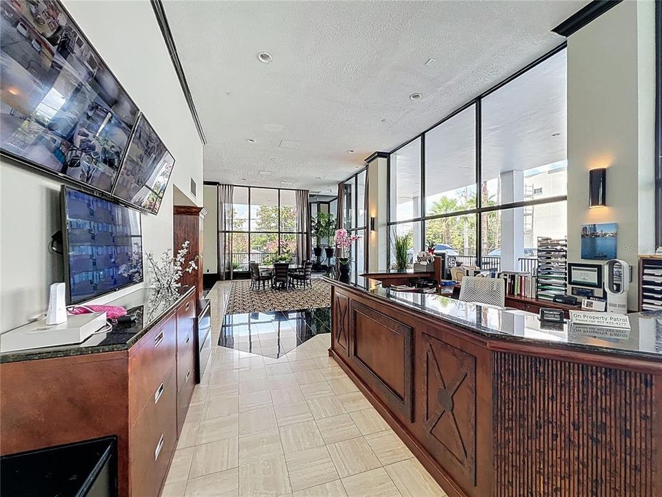 For Sale: $219,999 (1 beds, 1 baths, 799 Square Feet)