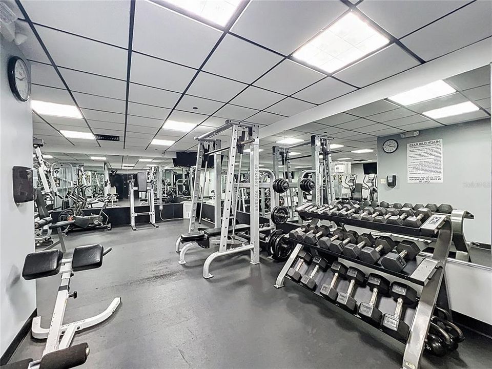 For Sale: $219,999 (1 beds, 1 baths, 799 Square Feet)