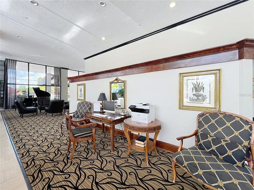 For Sale: $219,999 (1 beds, 1 baths, 799 Square Feet)