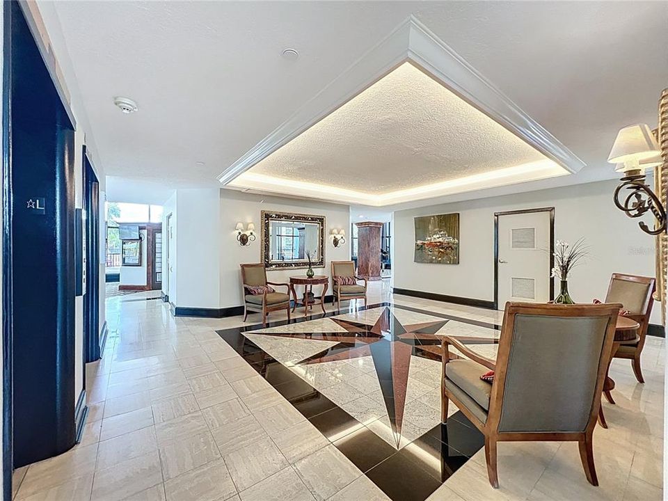 For Sale: $219,999 (1 beds, 1 baths, 799 Square Feet)