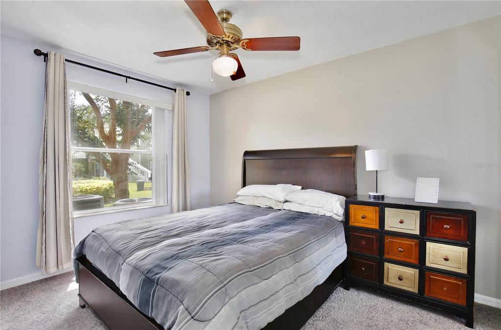 Activo con contrato: $244,000 (3 camas, 2 baños, 1357 Pies cuadrados)