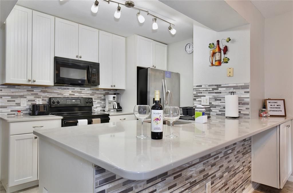 Activo con contrato: $244,000 (3 camas, 2 baños, 1357 Pies cuadrados)