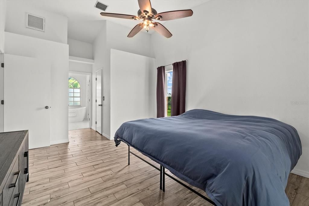 待售: $900,000 (3 贝兹, 2 浴室, 1813 平方英尺)