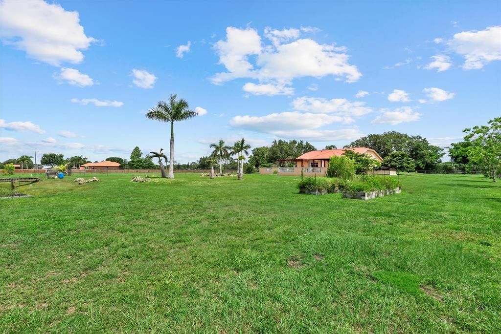 待售: $900,000 (3 贝兹, 2 浴室, 1813 平方英尺)