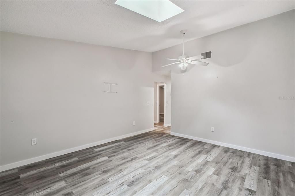 Active With Contract: $340,000 (4 beds, 0 baths, 1950 Square Feet)