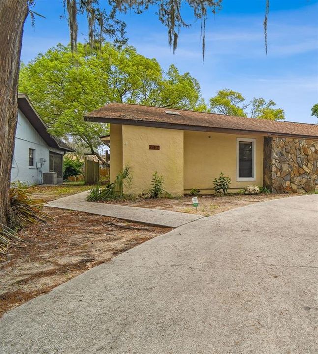 Active With Contract: $340,000 (4 beds, 0 baths, 1950 Square Feet)