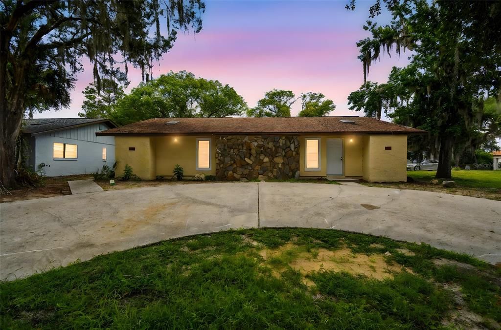 Active With Contract: $340,000 (4 beds, 0 baths, 1950 Square Feet)