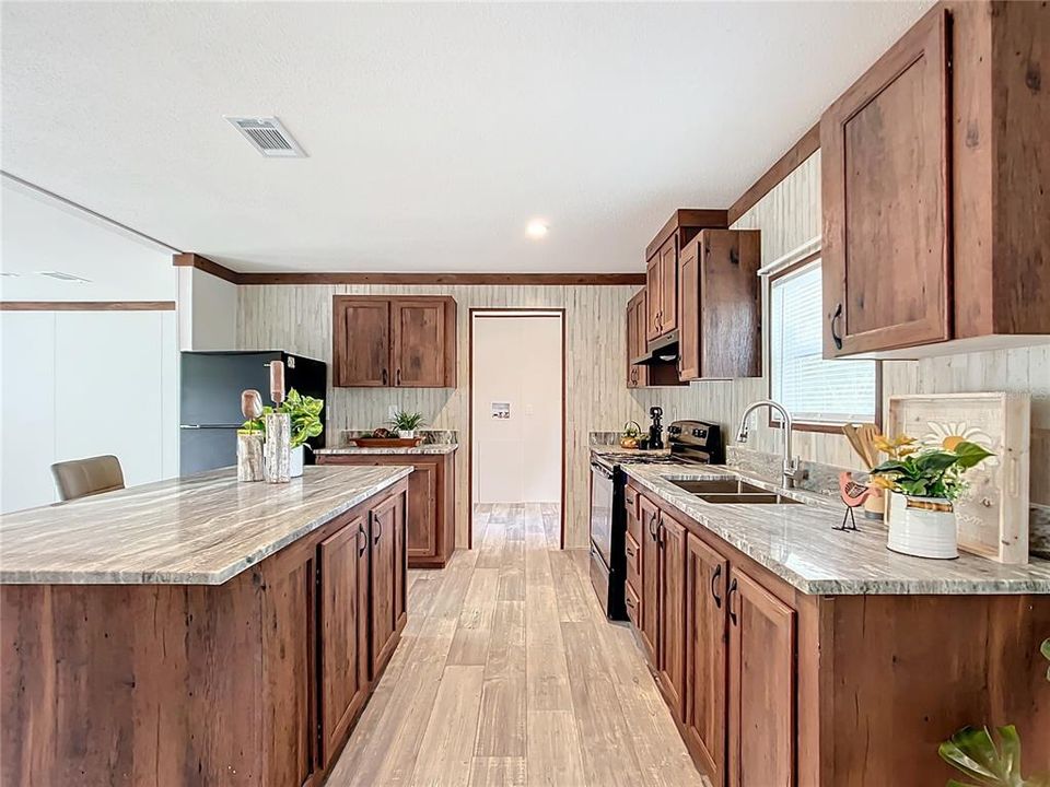 En Venta: $195,000 (4 camas, 2 baños, 1456 Pies cuadrados)