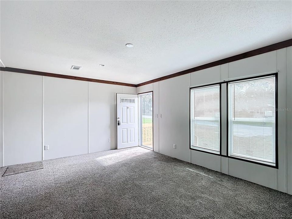 En Venta: $195,000 (4 camas, 2 baños, 1456 Pies cuadrados)