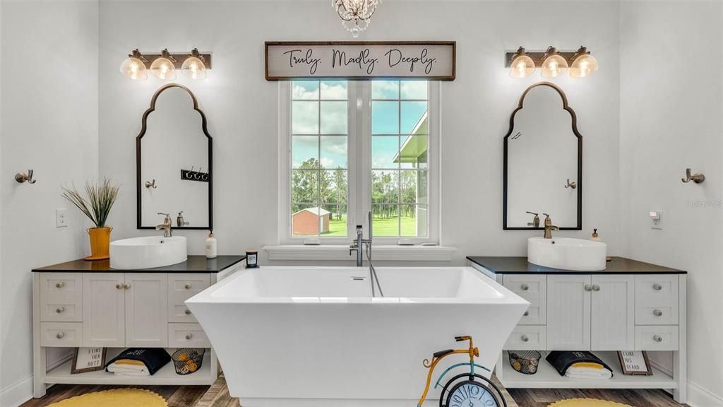 待售: $589,000 (3 贝兹, 2 浴室, 2080 平方英尺)