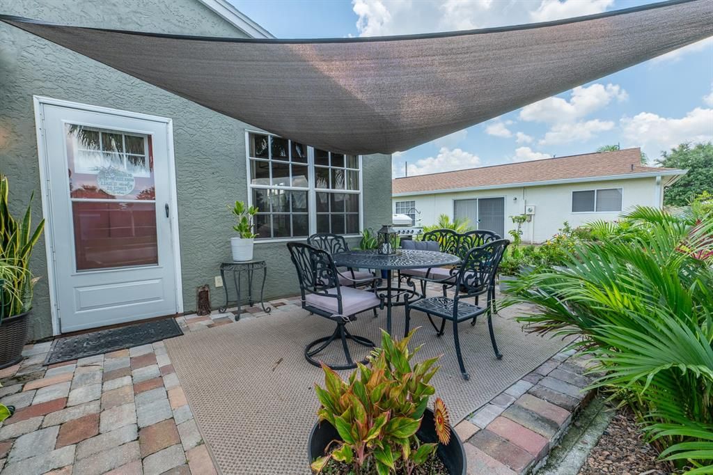 Под контрактом: $199,000 (3 спален, 2 ванн, 1038 Квадратных фут)