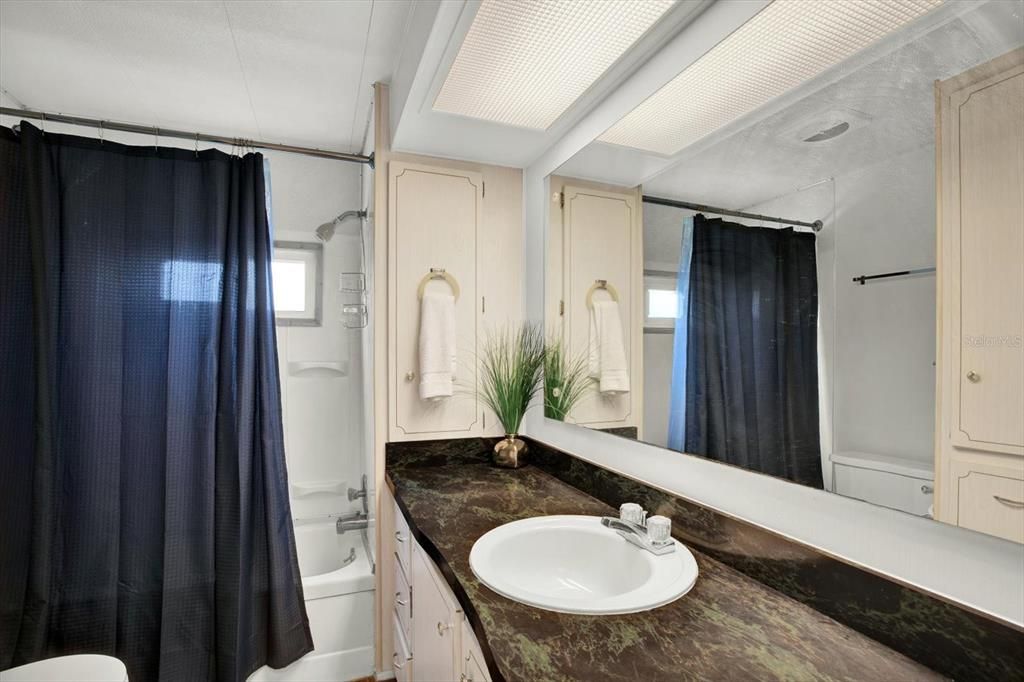 Activo con contrato: $85,000 (2 camas, 1 baños, 720 Pies cuadrados)