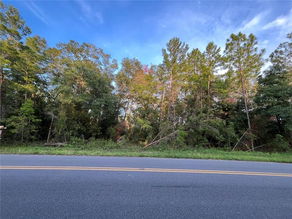 For Sale: $15,500 (0.40 acres)