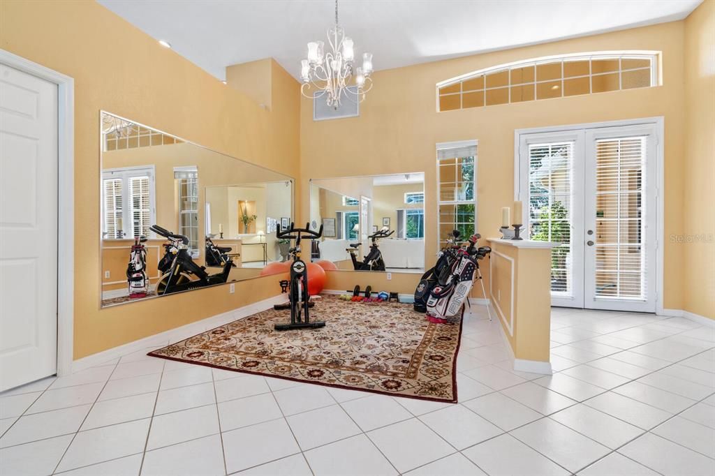 For Sale: $685,000 (3 beds, 2 baths, 2294 Square Feet)