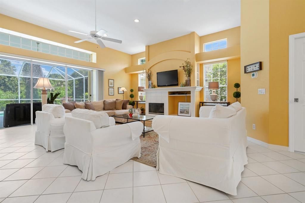 For Sale: $685,000 (3 beds, 2 baths, 2294 Square Feet)