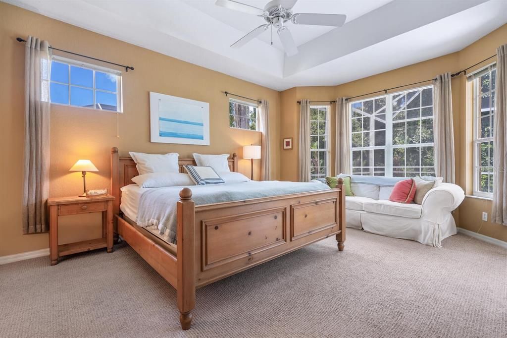 For Sale: $685,000 (3 beds, 2 baths, 2294 Square Feet)