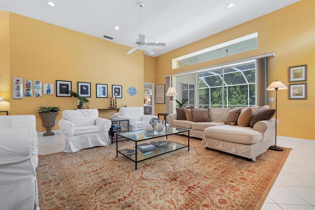 For Sale: $685,000 (3 beds, 2 baths, 2294 Square Feet)